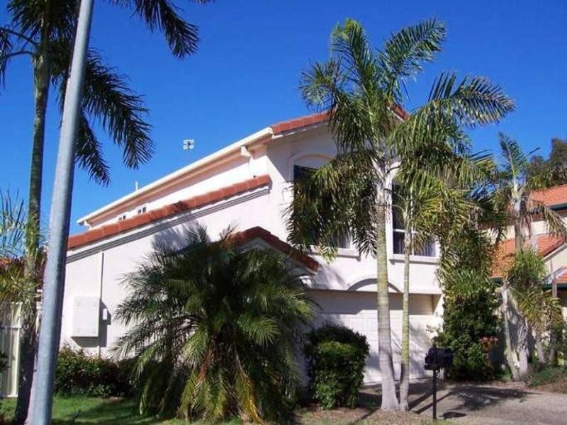 20 Emerton Crescent, Robina QLD 4226