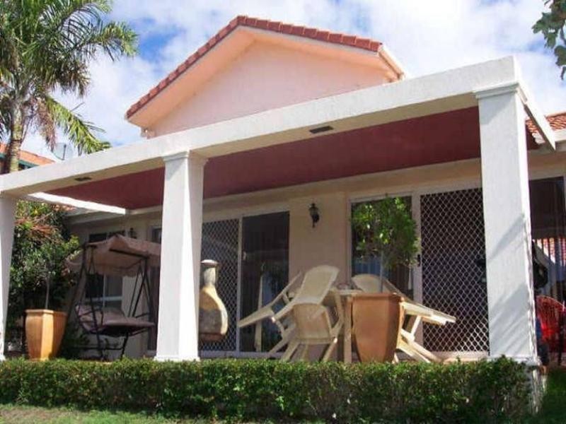 20 Emerton Crescent, Robina QLD 4226