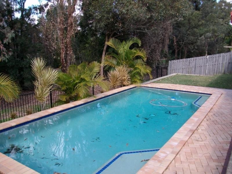 12 Parkdale Court, Robina QLD 4226