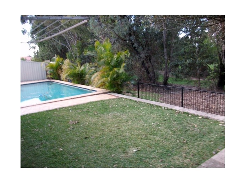 12 Parkdale Court, Robina QLD 4226