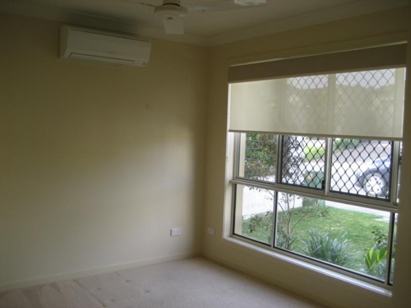 15 Pinevalley Drive, Varsity Lakes QLD 4227