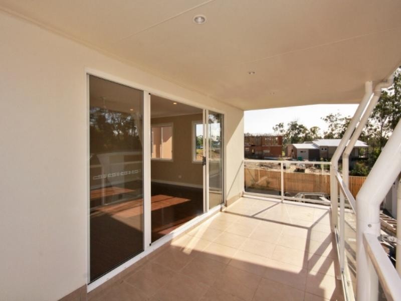 2/17 Andromeda Parade, Robina QLD 4226