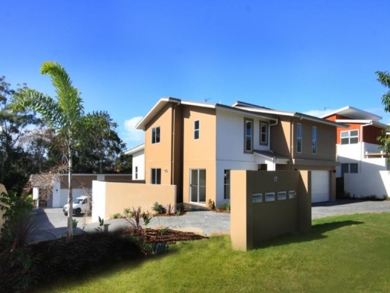 4/17 Andromeda Parade, Robina QLD 4226