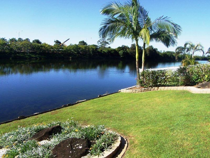 34 Emerton Court, Robina QLD 4226