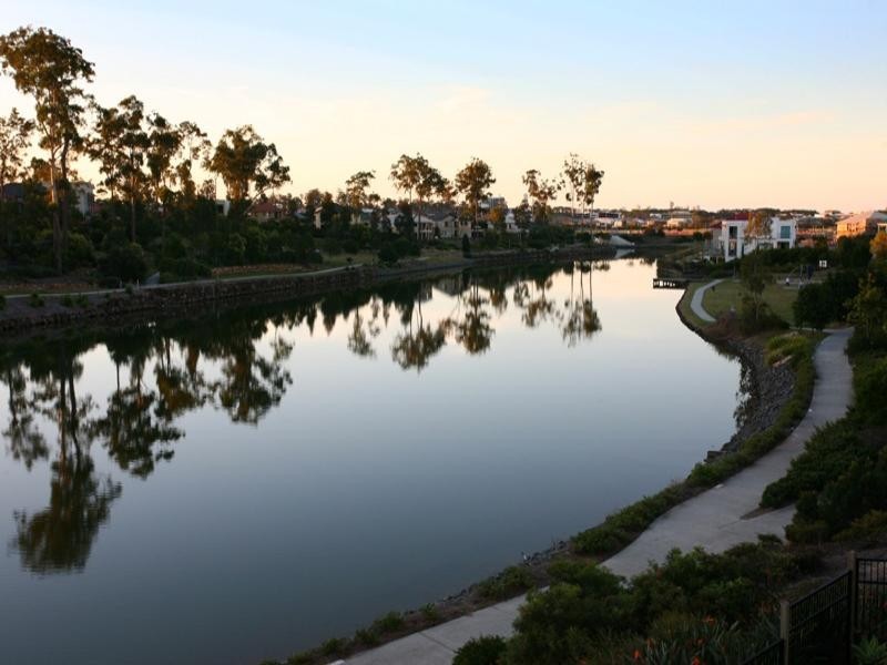 1/12 Port Peyra Crescent, Varsity Lakes QLD 4227