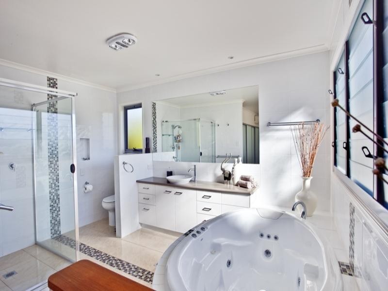 1/12 Port Peyra Crescent, Varsity Lakes QLD 4227