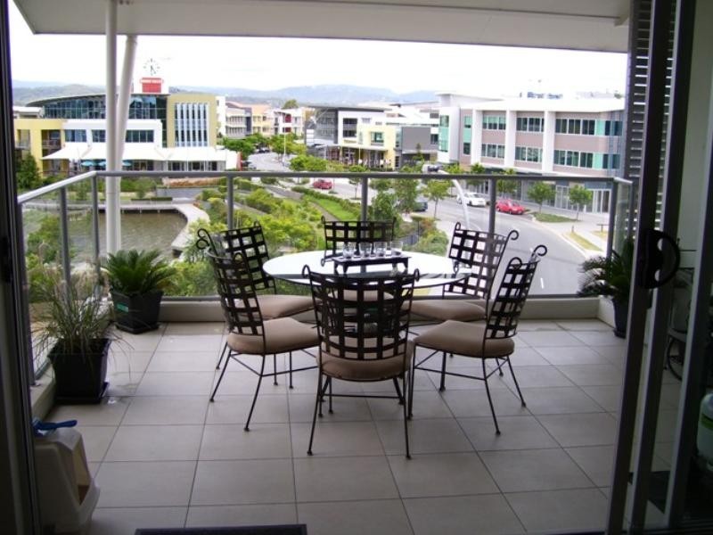 30/253 Varsity Parade “THE RETREAT”, Varsity Lakes QLD 4227