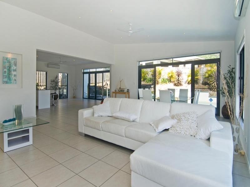 15 Hewson Court, Mudgeeraba QLD 4213