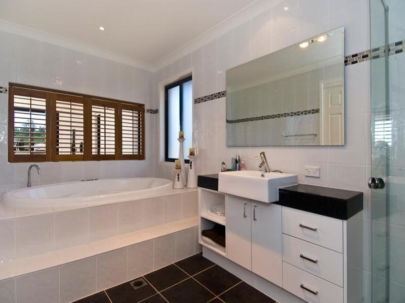 15 Hewson Court, Mudgeeraba QLD 4213