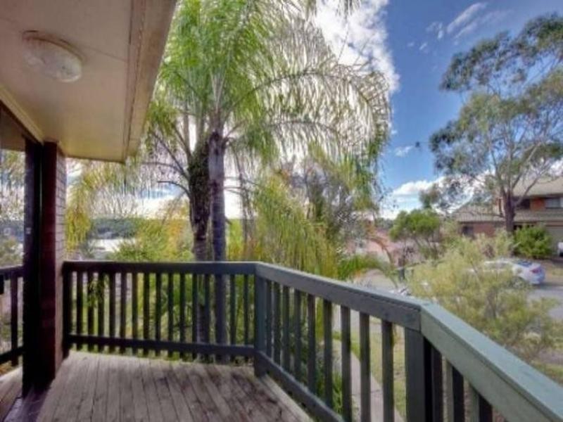 2/9 Daisy Street, Elanora QLD 4221