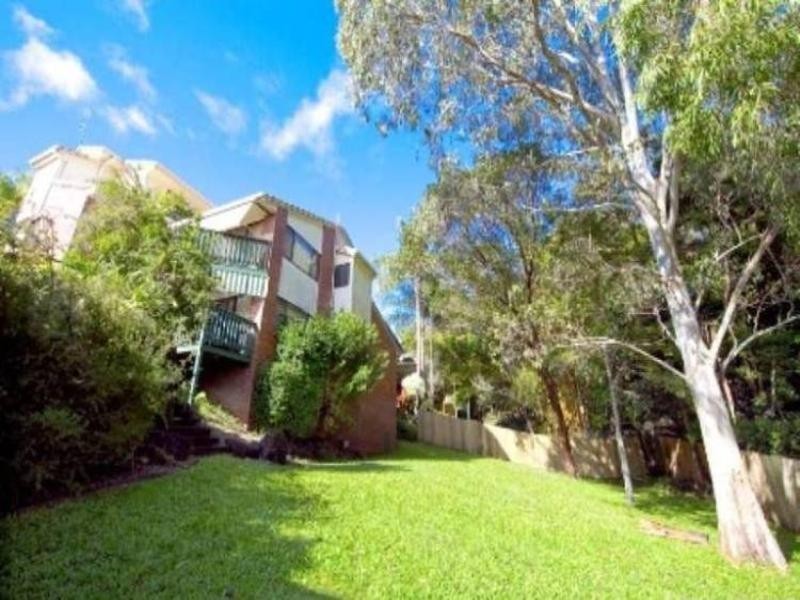 2/9 Daisy Street, Elanora QLD 4221