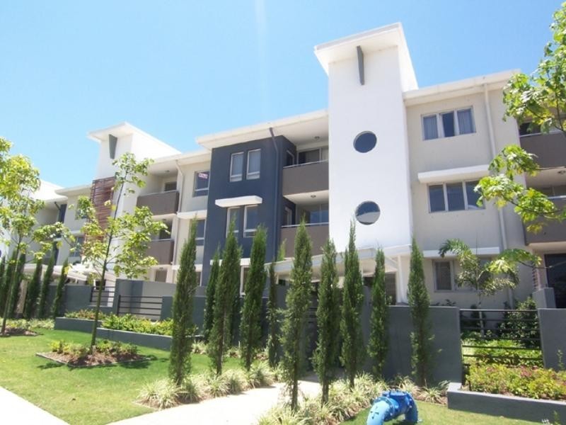 10/11 Promenade Avenue, Robina QLD 4226
