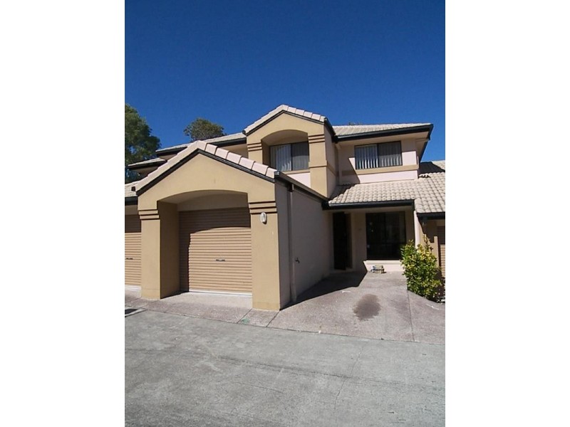 23/4 Bushmead Street “BUSHMEAD VILLAS”, Nerang QLD 4211