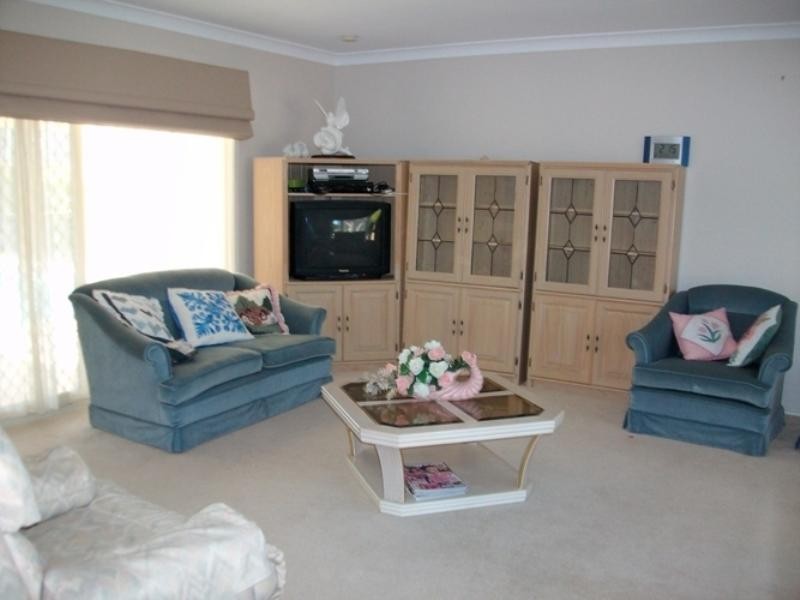 1 Lancelin Drive, Mermaid Waters QLD 4218