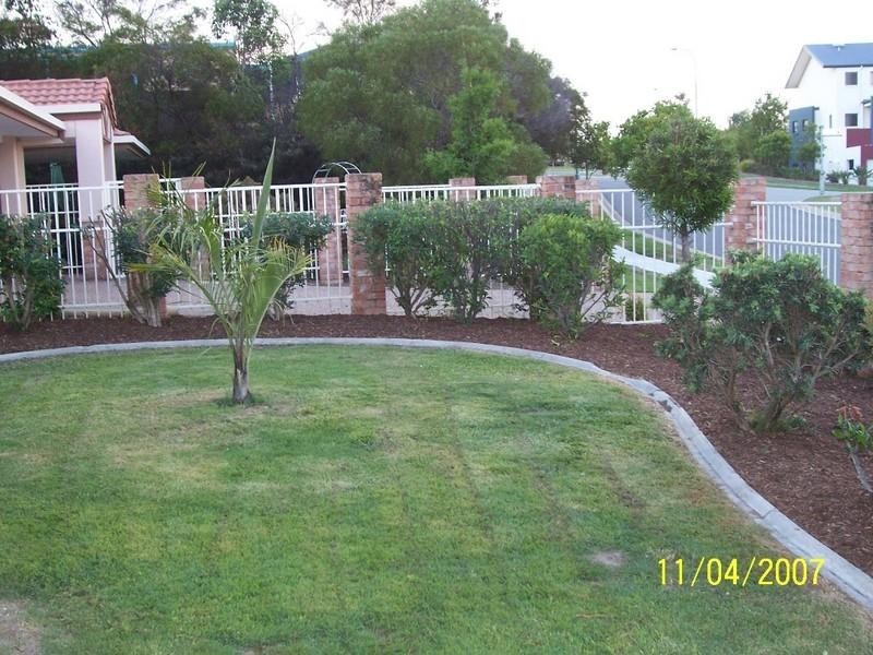1/1 Mountain Ash Circuit, Robina QLD 4226
