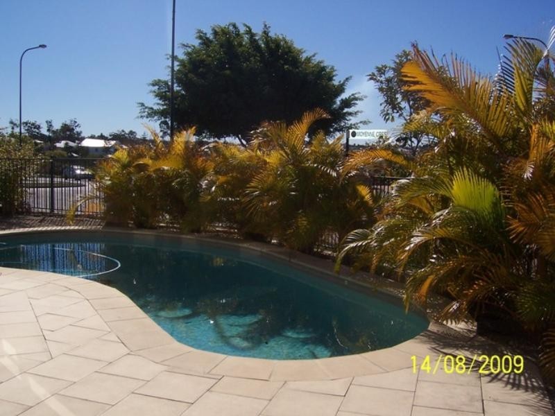 1 Moyenne Crescent, Varsity Lakes QLD 4227