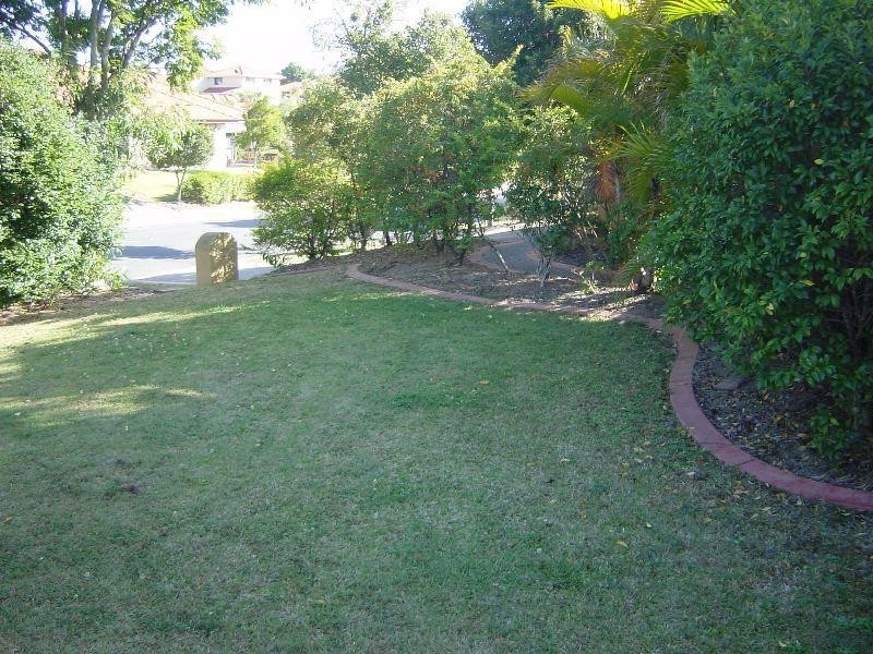6 Lancashire Drive, Mudgeeraba QLD 4213