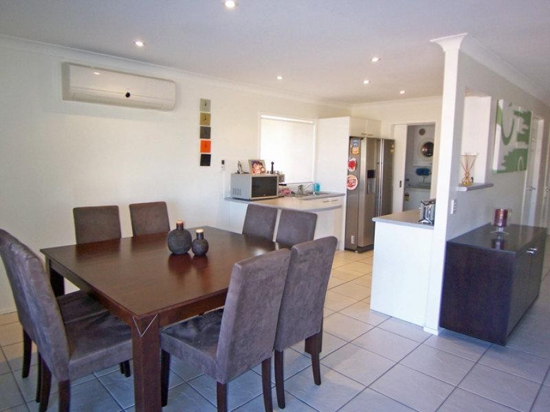 4 Alvarado Court, Broadbeach Waters QLD 4218