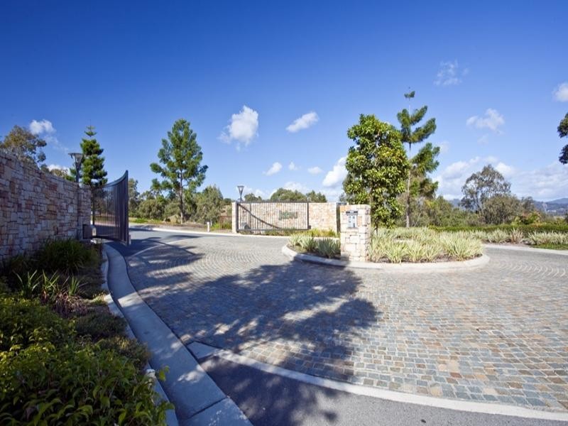 17 Sandstone Place, Mudgeeraba QLD 4213