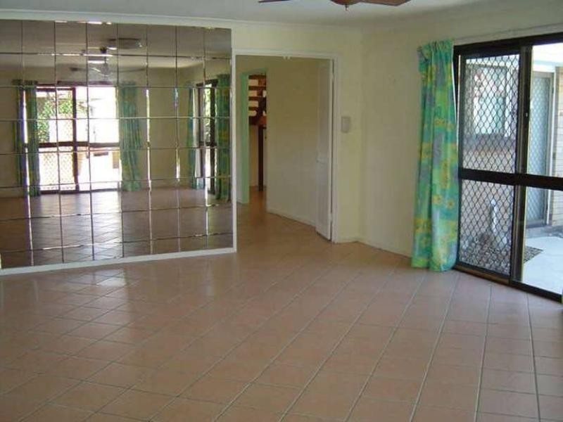 134 Ashmore Road, Benowa QLD 4217