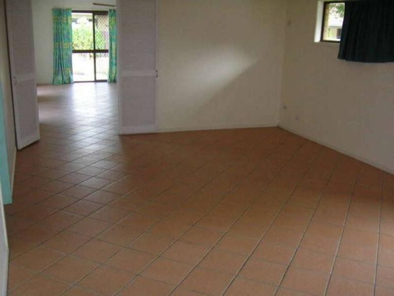 134 Ashmore Road, Benowa QLD 4217