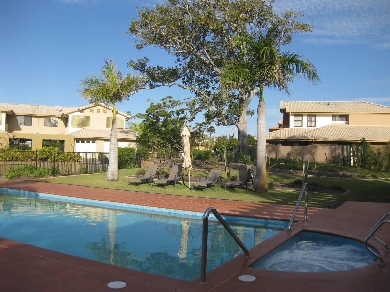 133/136 Palm Meadows Drive, Carrara QLD 4211