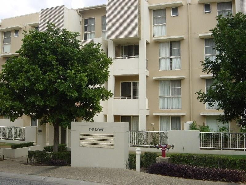 18/251 Varsity Parade, Varsity Lakes QLD 4227