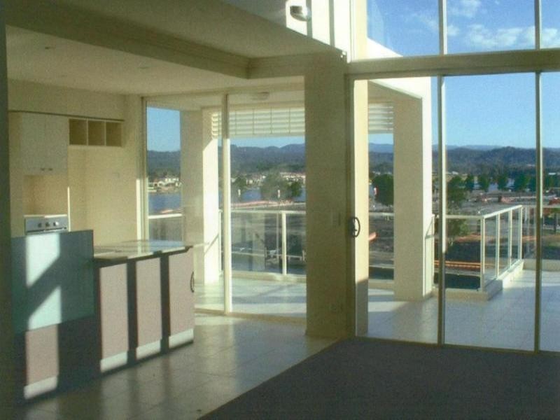 18/251 Varsity Parade, Varsity Lakes QLD 4227