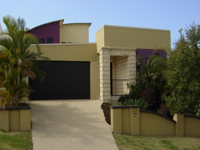 28 Mapleton Circuit, Varsity Lakes QLD 4227