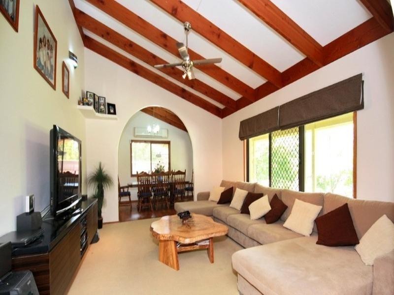 16 Baron Court, Tallai QLD 4213