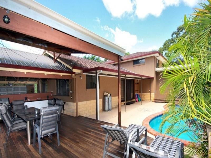 16 Baron Court, Tallai QLD 4213