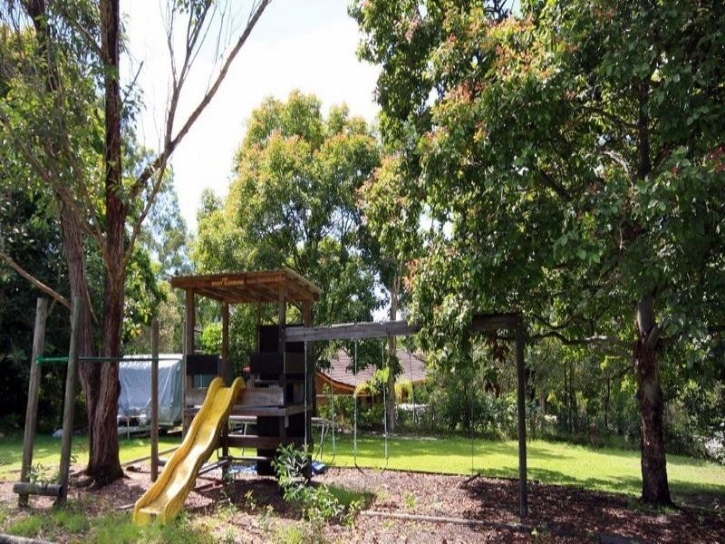 16 Baron Court, Tallai QLD 4213