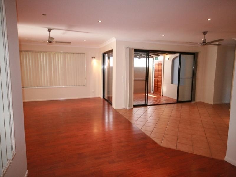 14 Coral Tree Court, Robina QLD 4226