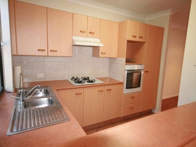 14 Coral Tree Court, Robina QLD 4226