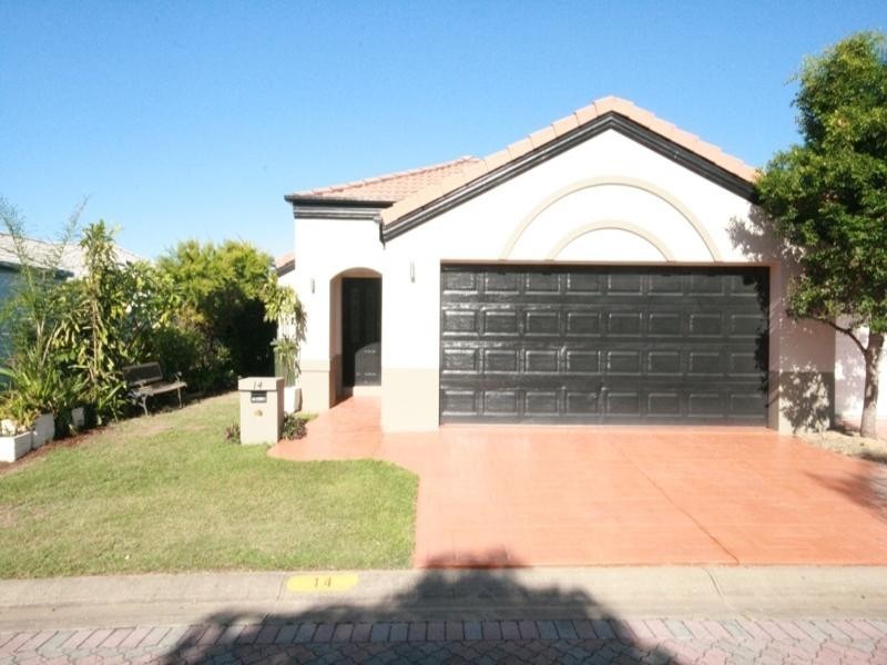 14 Coral Tree Court, Robina QLD 4226