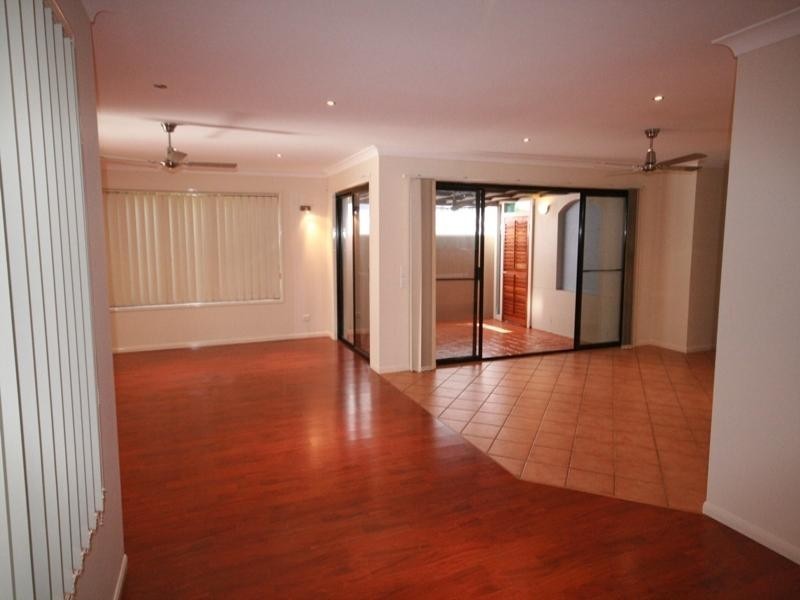 14 Coral Tree Court, Robina QLD 4226