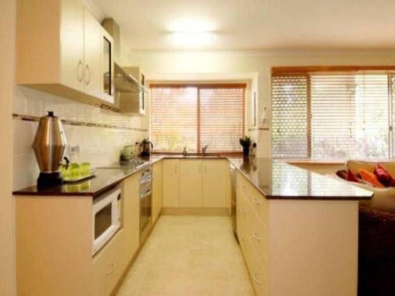 10 Wayville Place, Robina QLD 4226