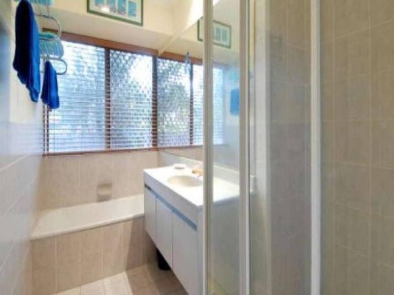 10 Wayville Place, Robina QLD 4226