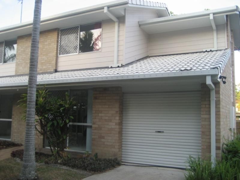 4/63 Benowa Road, Southport QLD 4215