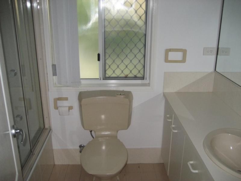 4/63 Benowa Road, Southport QLD 4215