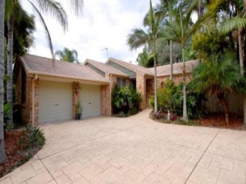 10 Wayville Place, Robina QLD 4226