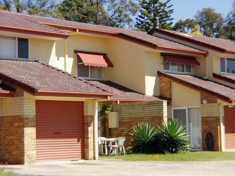 10/5 Greenlands Drive, Varsity Lakes QLD 4227