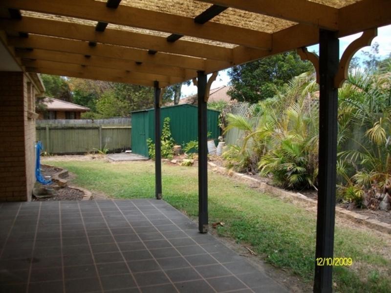 6 Triscay Place, Varsity Lakes QLD 4227