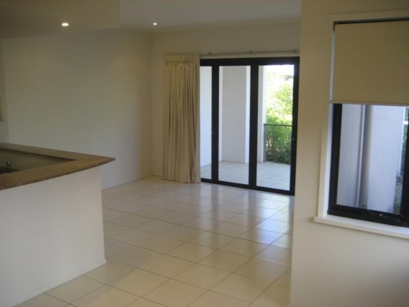 16 Riverwalk Avenue, Robina QLD 4226