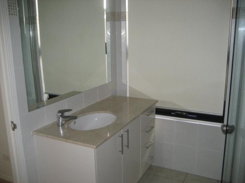 16 Riverwalk Avenue, Robina QLD 4226