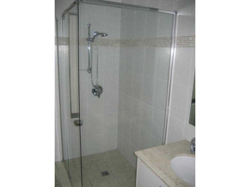 16 Riverwalk Avenue, Robina QLD 4226