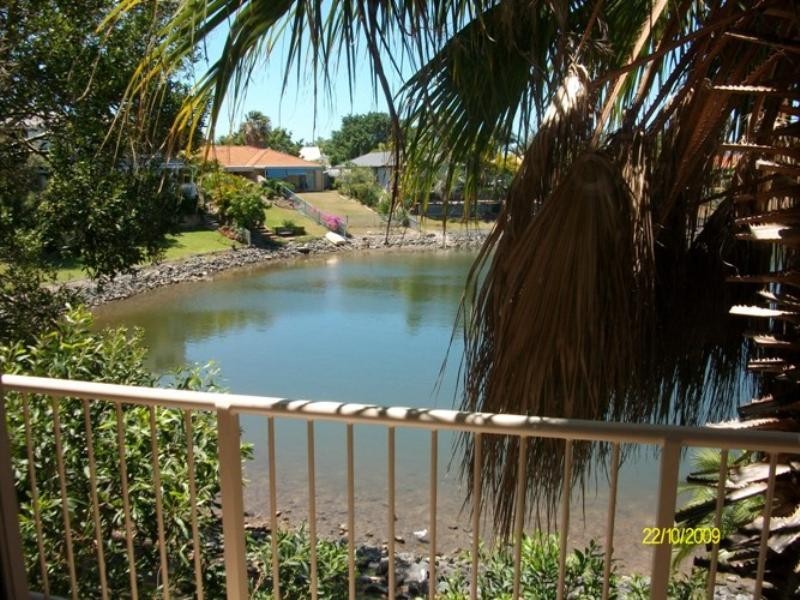 2/4 Lowood Court, Varsity Lakes QLD 4227
