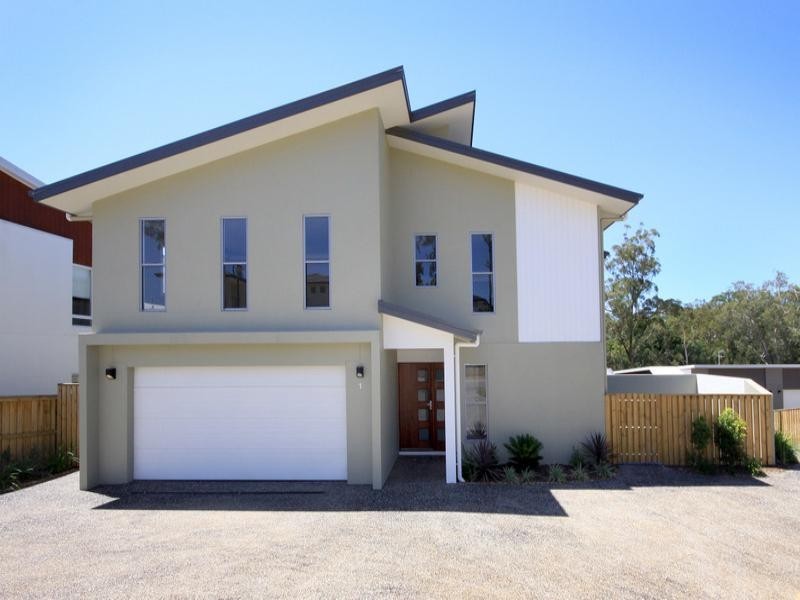 1/13 Andromeda Parade, Robina QLD 4226