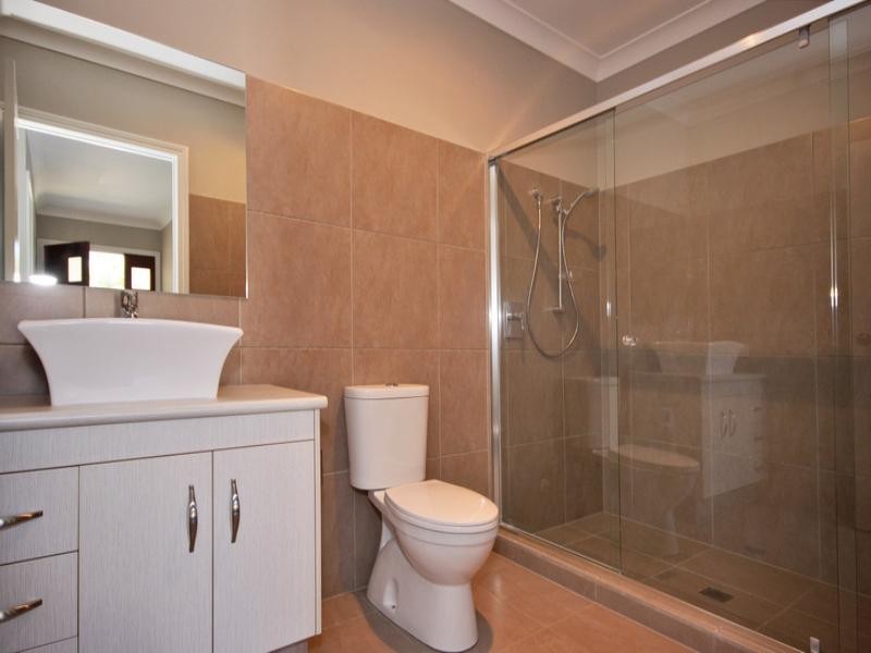 1/13 Andromeda Parade, Robina QLD 4226