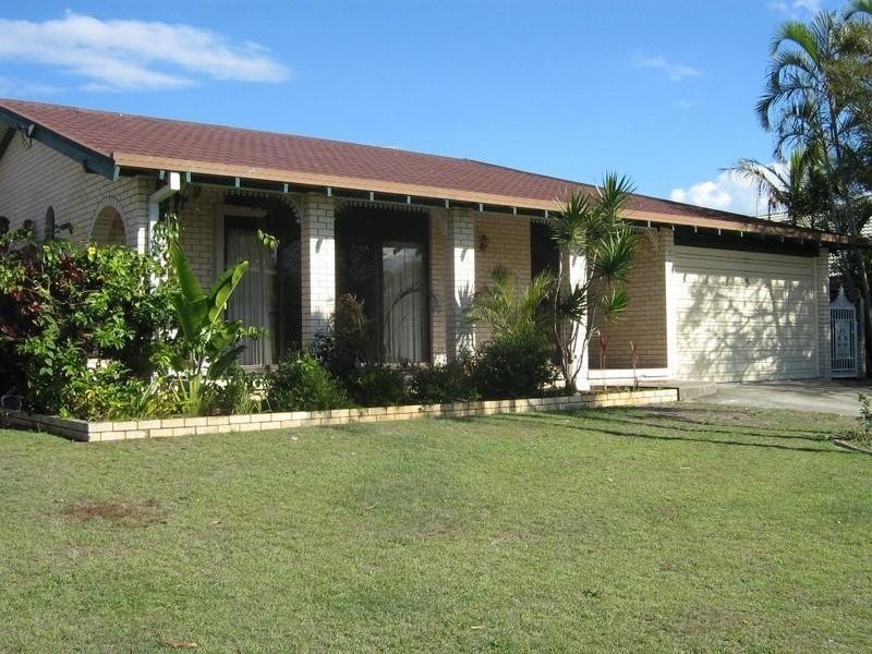 44 Merrimac Boulevard, Broadbeach Waters QLD 4218